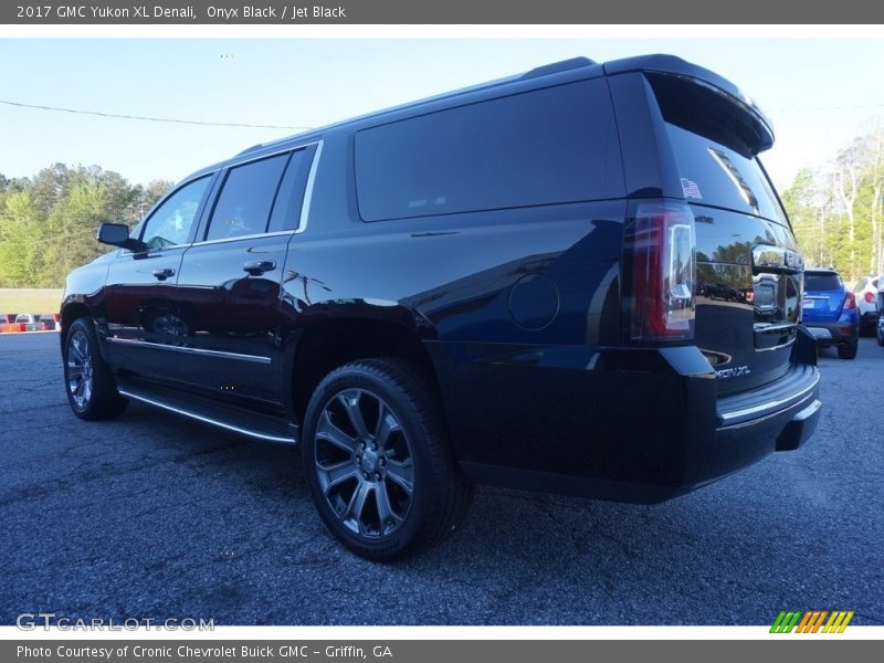 Onyx Black / Jet Black 2017 GMC Yukon XL Denali