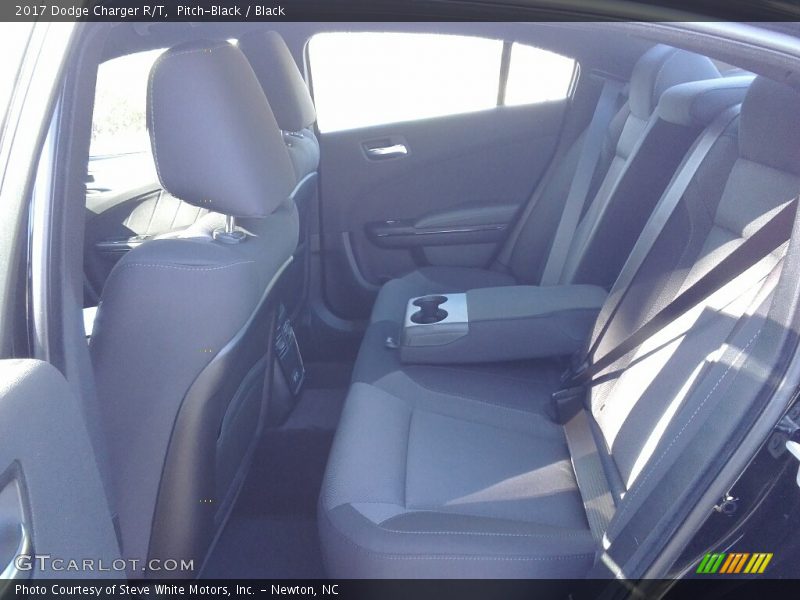 Pitch-Black / Black 2017 Dodge Charger R/T