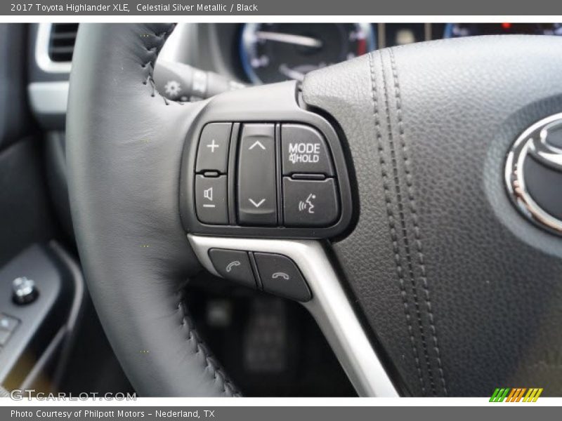 Controls of 2017 Highlander XLE
