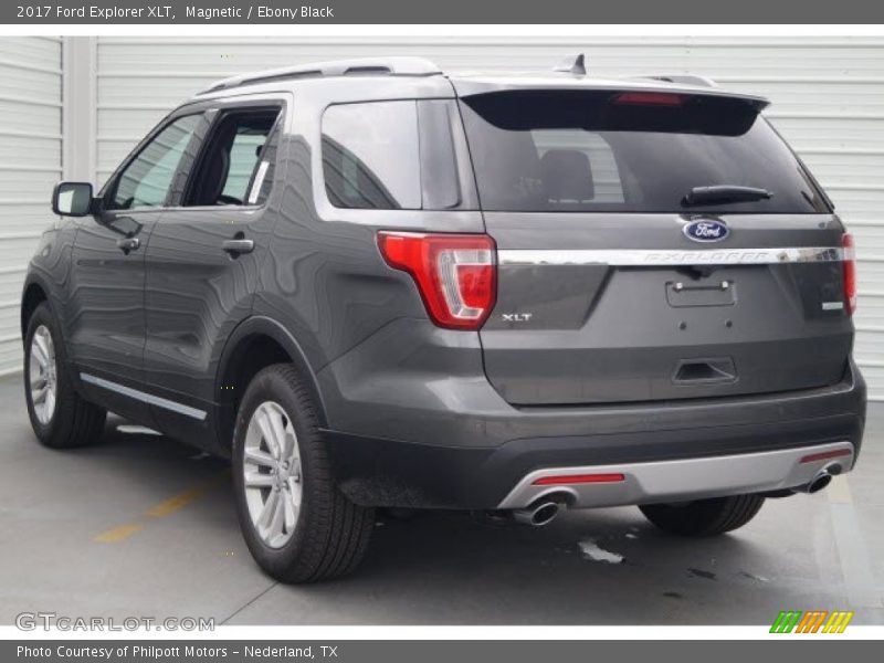 Magnetic / Ebony Black 2017 Ford Explorer XLT
