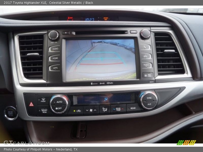 Controls of 2017 Highlander XLE