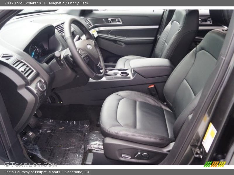 Magnetic / Ebony Black 2017 Ford Explorer XLT