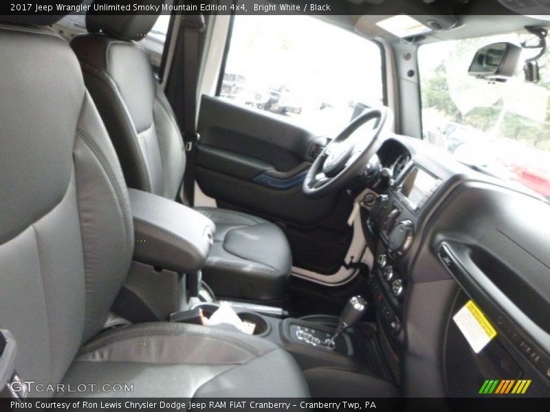 Bright White / Black 2017 Jeep Wrangler Unlimited Smoky Mountain Edition 4x4