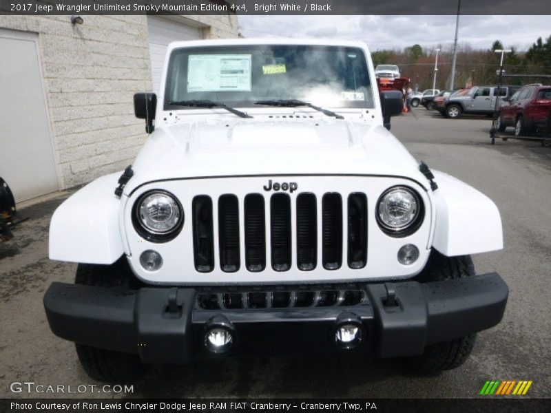 Bright White / Black 2017 Jeep Wrangler Unlimited Smoky Mountain Edition 4x4