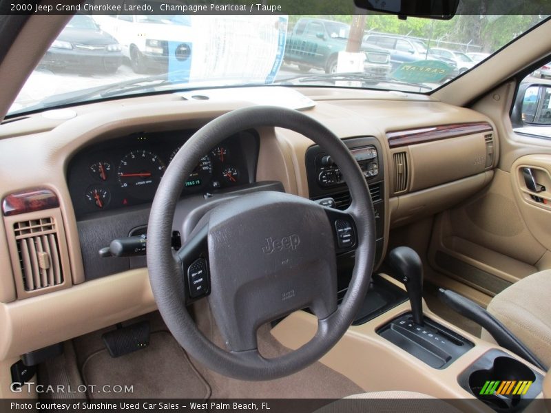 Champagne Pearlcoat / Taupe 2000 Jeep Grand Cherokee Laredo