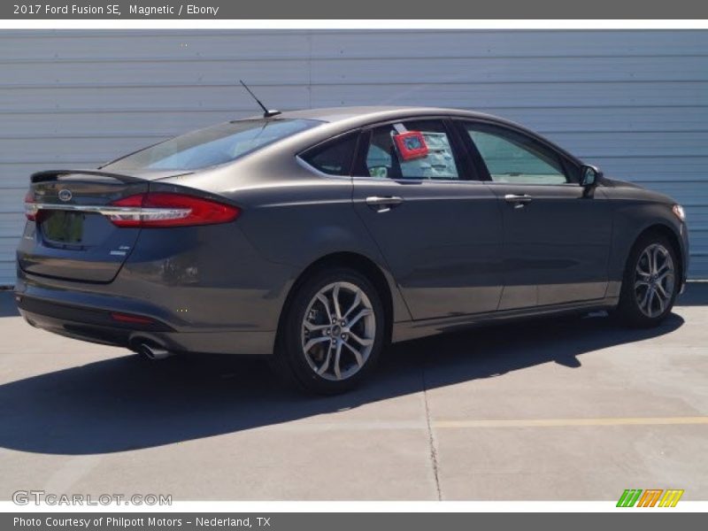 Magnetic / Ebony 2017 Ford Fusion SE