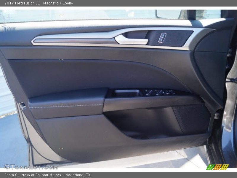Magnetic / Ebony 2017 Ford Fusion SE