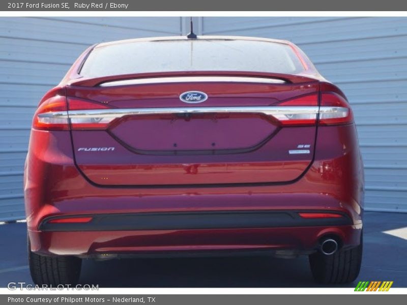 Ruby Red / Ebony 2017 Ford Fusion SE