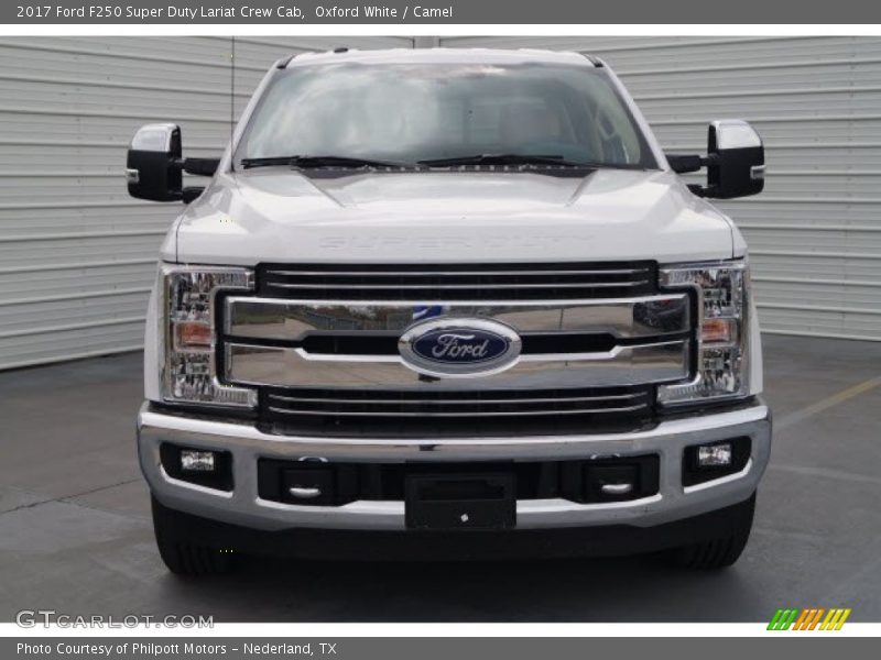 Oxford White / Camel 2017 Ford F250 Super Duty Lariat Crew Cab