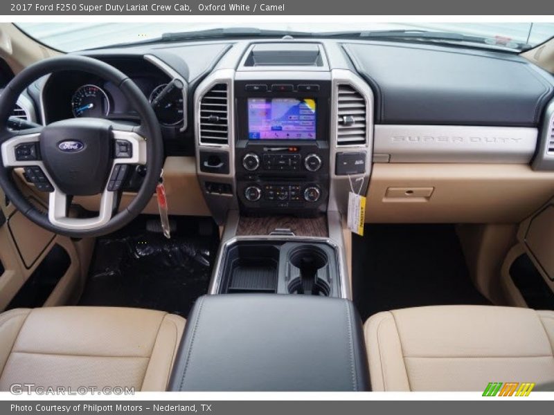 Oxford White / Camel 2017 Ford F250 Super Duty Lariat Crew Cab