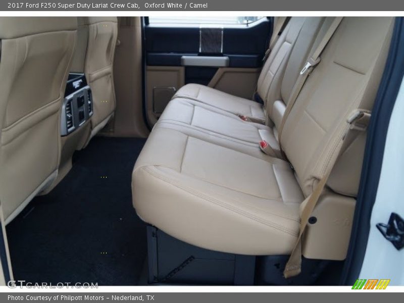Oxford White / Camel 2017 Ford F250 Super Duty Lariat Crew Cab