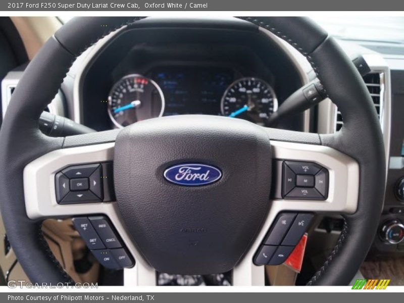 Oxford White / Camel 2017 Ford F250 Super Duty Lariat Crew Cab