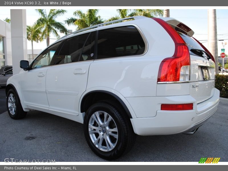 Ice White / Beige 2014 Volvo XC90 3.2