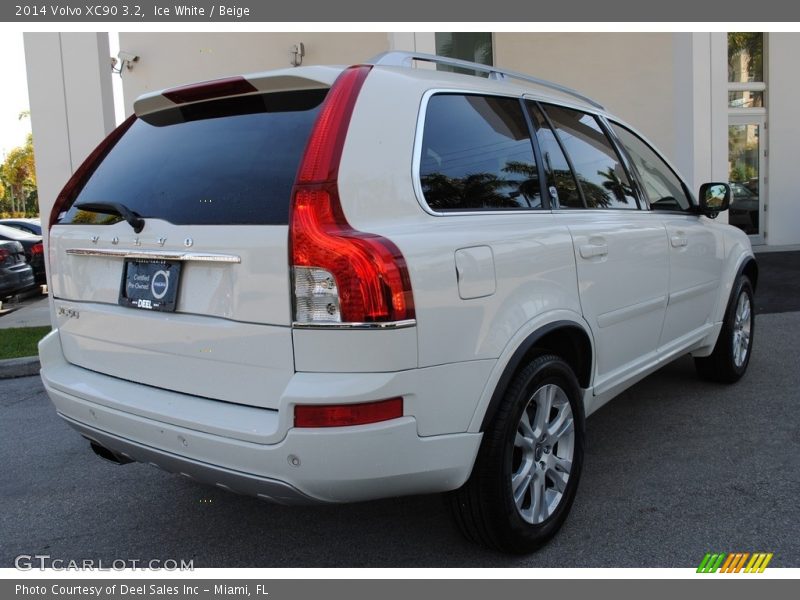Ice White / Beige 2014 Volvo XC90 3.2