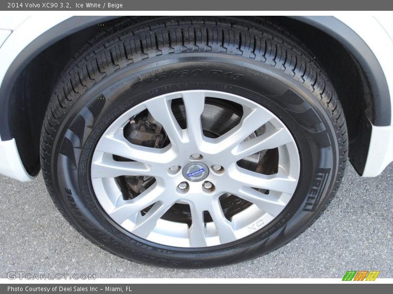 Ice White / Beige 2014 Volvo XC90 3.2