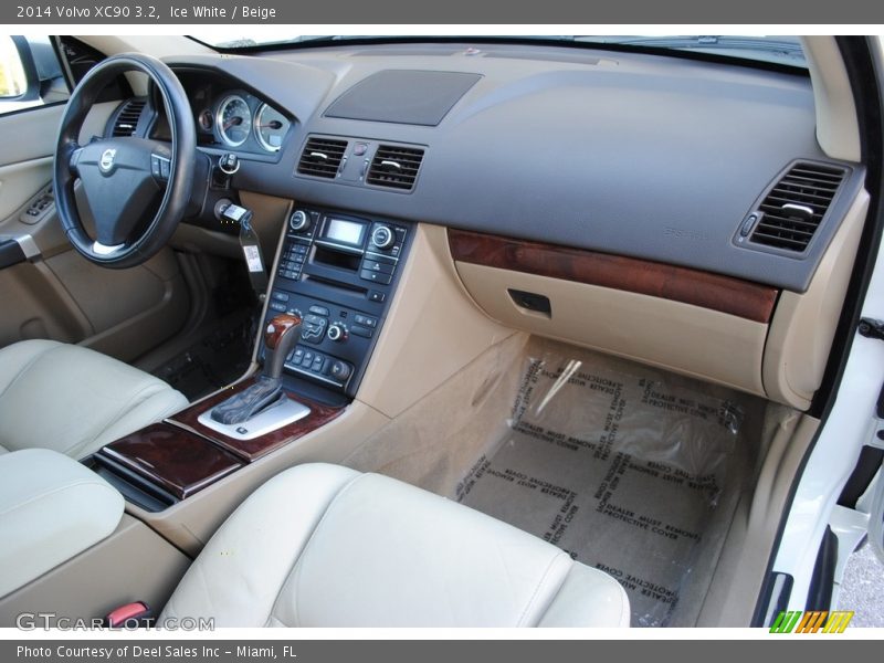 Ice White / Beige 2014 Volvo XC90 3.2