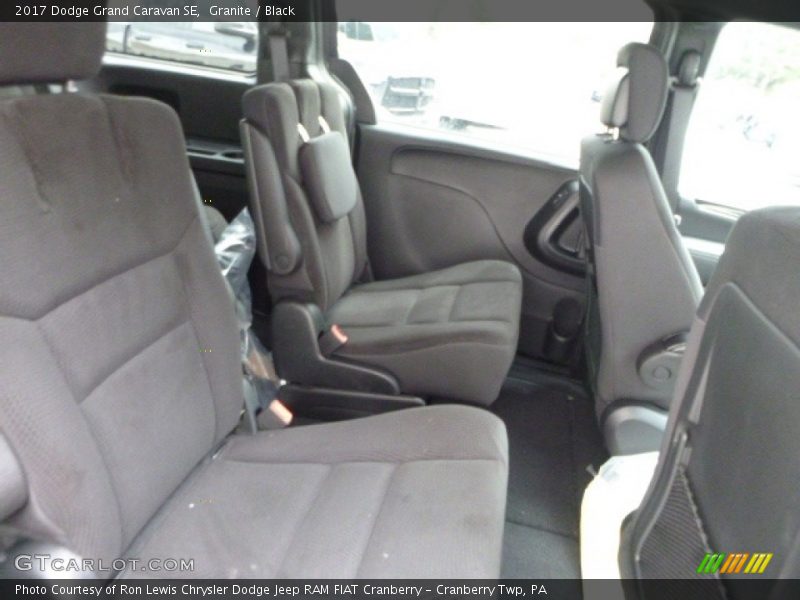 Granite / Black 2017 Dodge Grand Caravan SE