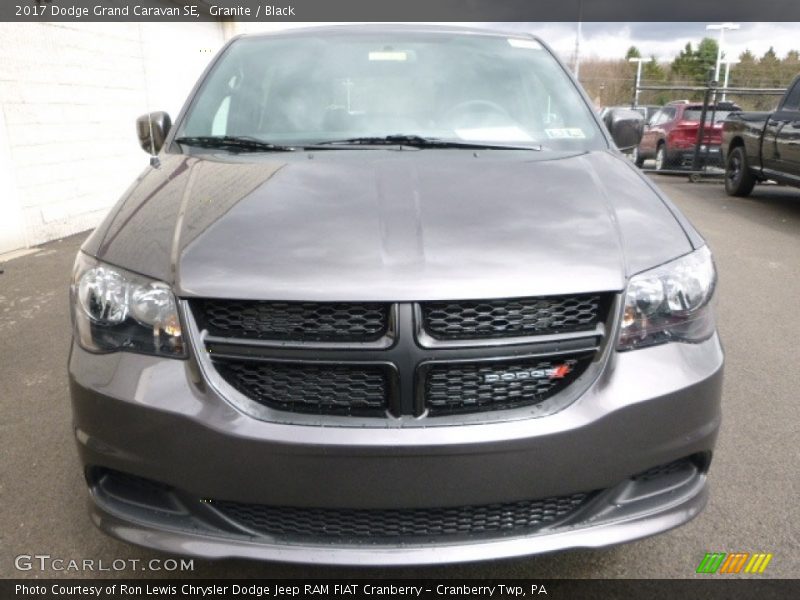 Granite / Black 2017 Dodge Grand Caravan SE