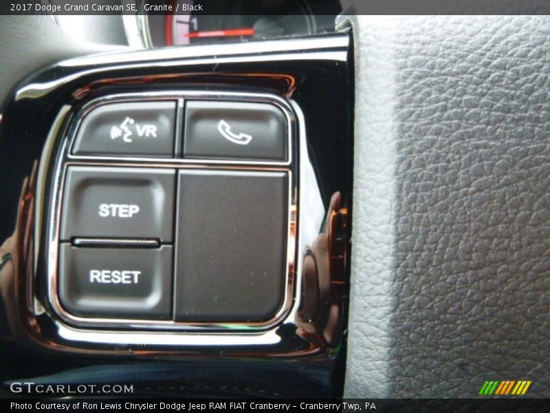 Granite / Black 2017 Dodge Grand Caravan SE