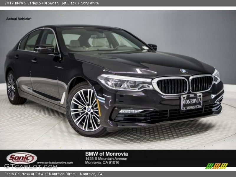 Jet Black / Ivory White 2017 BMW 5 Series 540i Sedan