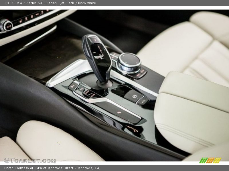 Jet Black / Ivory White 2017 BMW 5 Series 540i Sedan