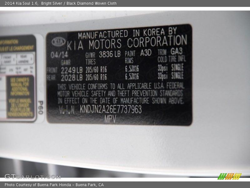Bright Silver / Black Diamond Woven Cloth 2014 Kia Soul 1.6