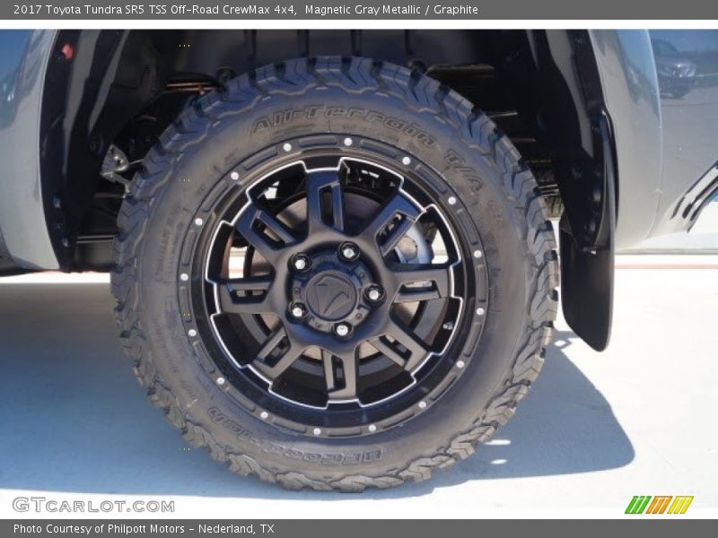 Magnetic Gray Metallic / Graphite 2017 Toyota Tundra SR5 TSS Off-Road CrewMax 4x4