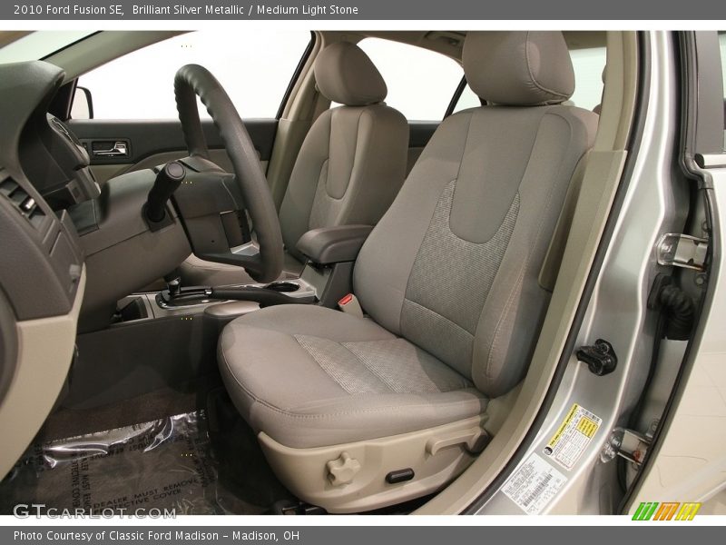 Brilliant Silver Metallic / Medium Light Stone 2010 Ford Fusion SE