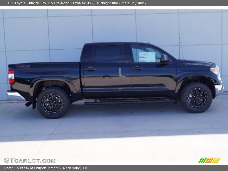 Midnight Black Metallic / Black 2017 Toyota Tundra SR5 TSS Off-Road CrewMax 4x4