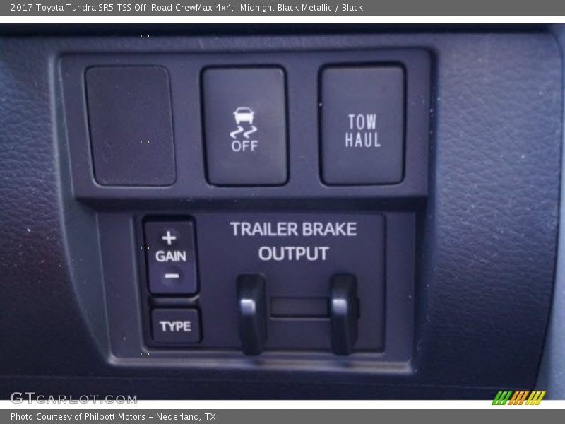Midnight Black Metallic / Black 2017 Toyota Tundra SR5 TSS Off-Road CrewMax 4x4