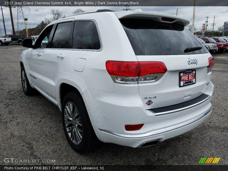 Bright White / Dark Sienna Brown/Black 2017 Jeep Grand Cherokee Summit 4x4