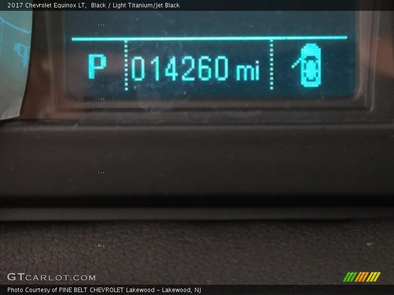 Black / Light Titanium/Jet Black 2017 Chevrolet Equinox LT