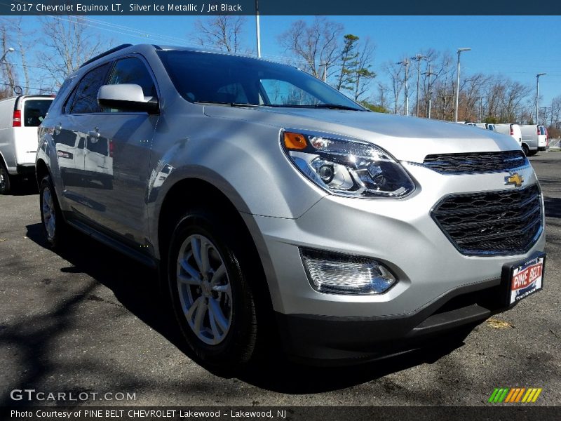 Silver Ice Metallic / Jet Black 2017 Chevrolet Equinox LT