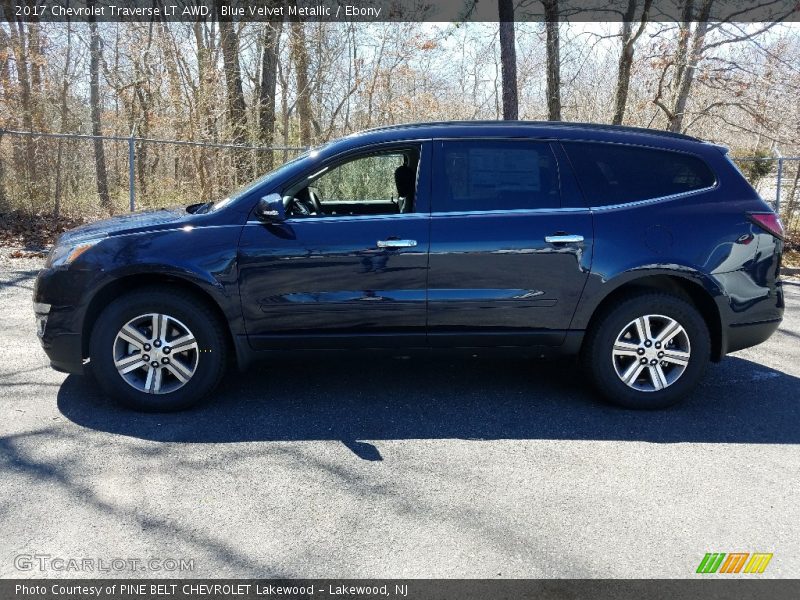 Blue Velvet Metallic / Ebony 2017 Chevrolet Traverse LT AWD