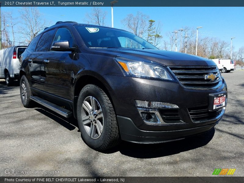 Tungsten Metallic / Ebony 2017 Chevrolet Traverse LT