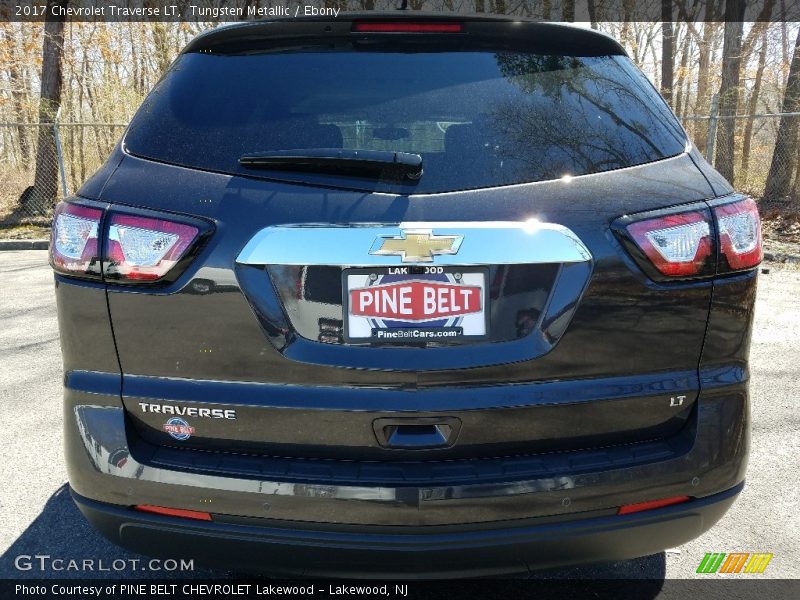 Tungsten Metallic / Ebony 2017 Chevrolet Traverse LT