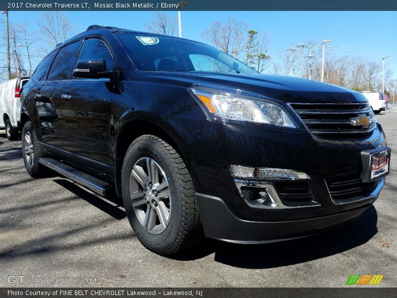 Mosaic Black Metallic / Ebony 2017 Chevrolet Traverse LT