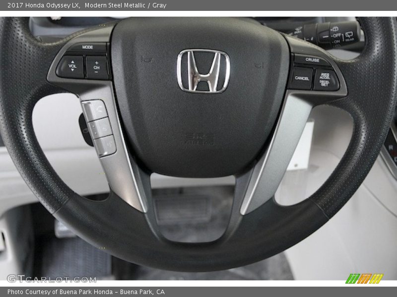 Modern Steel Metallic / Gray 2017 Honda Odyssey LX