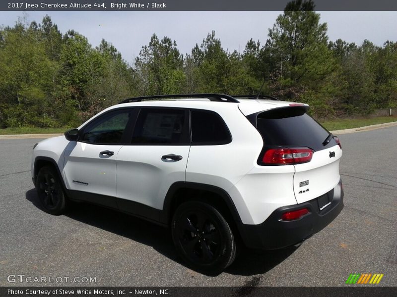 Bright White / Black 2017 Jeep Cherokee Altitude 4x4