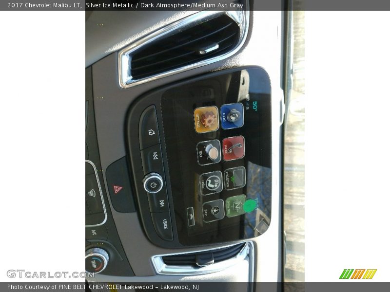 Silver Ice Metallic / Dark Atmosphere/Medium Ash Gray 2017 Chevrolet Malibu LT