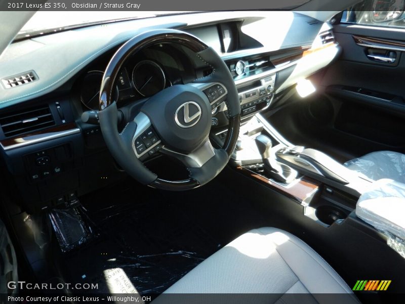 Obsidian / Stratus Gray 2017 Lexus ES 350