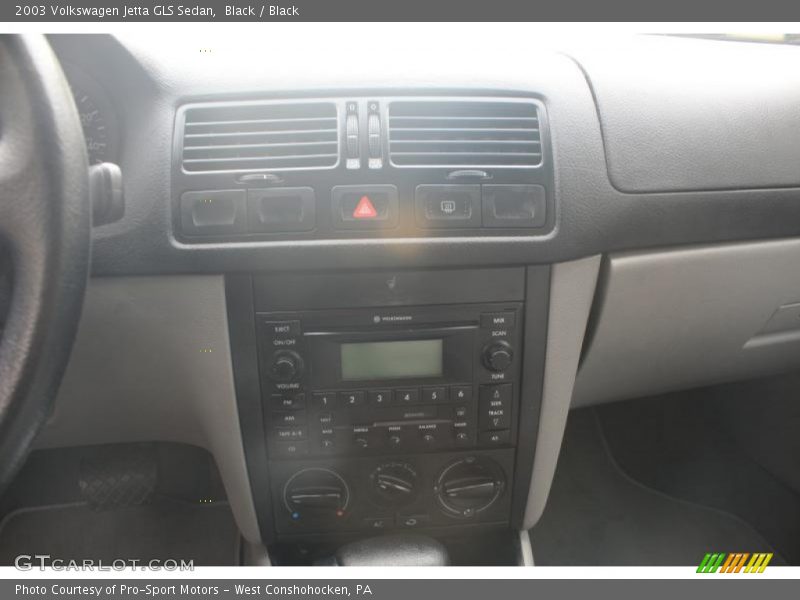 Black / Black 2003 Volkswagen Jetta GLS Sedan