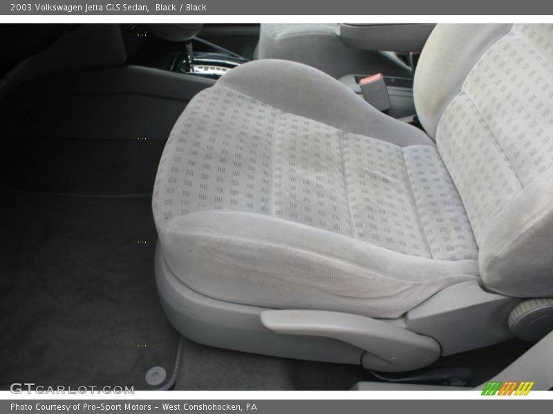 Black / Black 2003 Volkswagen Jetta GLS Sedan