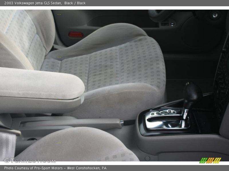 Black / Black 2003 Volkswagen Jetta GLS Sedan