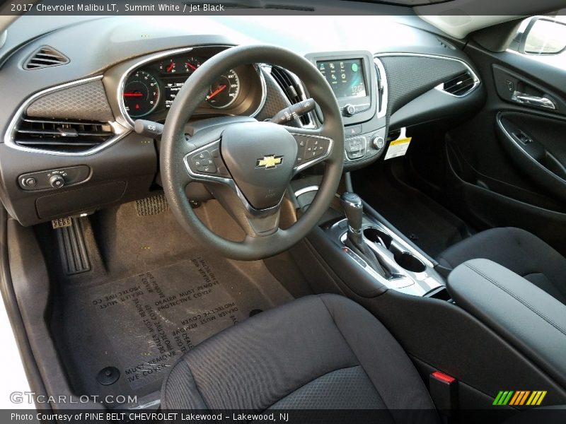 Summit White / Jet Black 2017 Chevrolet Malibu LT