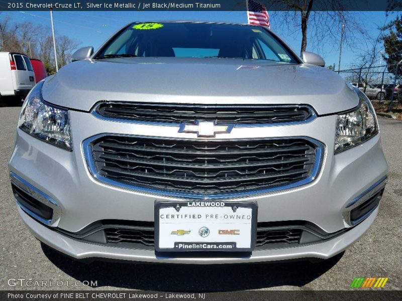 Silver Ice Metallic / Jet Black/Medium Titanium 2015 Chevrolet Cruze LT