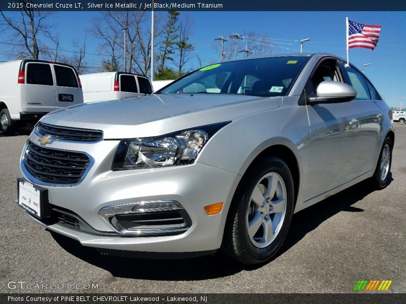 Silver Ice Metallic / Jet Black/Medium Titanium 2015 Chevrolet Cruze LT