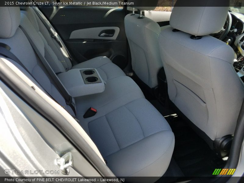 Silver Ice Metallic / Jet Black/Medium Titanium 2015 Chevrolet Cruze LT