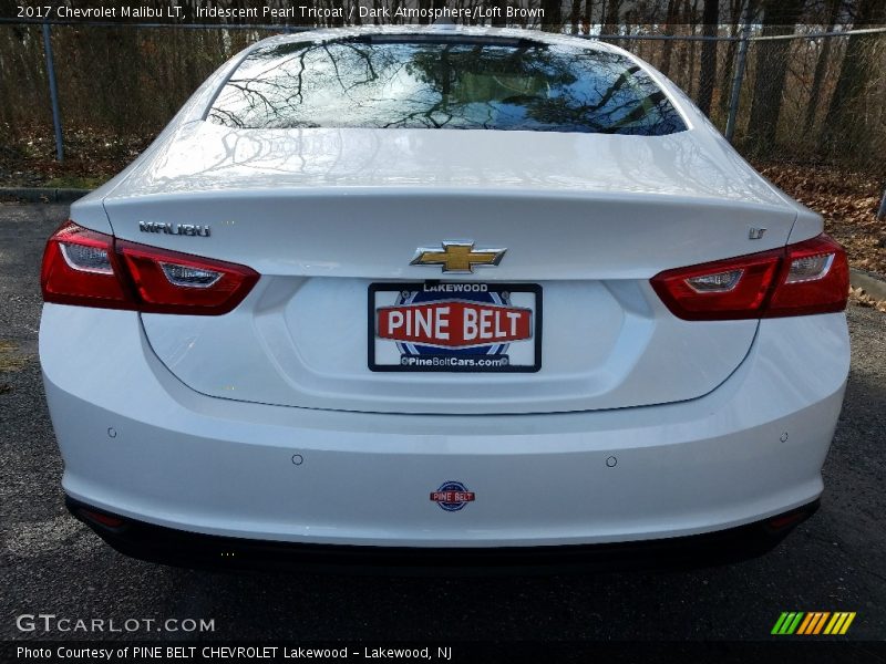 Iridescent Pearl Tricoat / Dark Atmosphere/Loft Brown 2017 Chevrolet Malibu LT