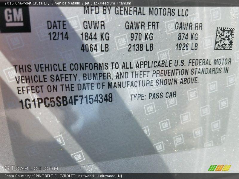 Silver Ice Metallic / Jet Black/Medium Titanium 2015 Chevrolet Cruze LT
